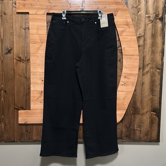 Madewell The Curvy Perfect Wide Leg Jean in Black Rinse Wash - Picture 6 of 14